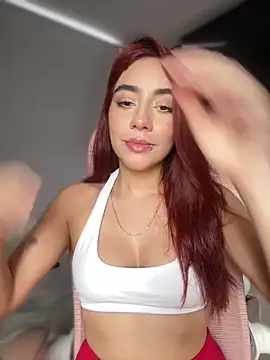 veronicaapink online show from 2, 2, 2026