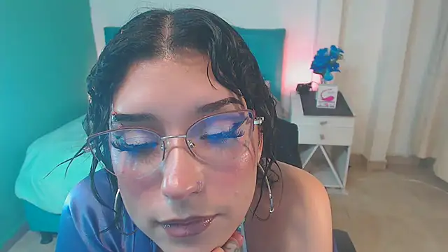 Snapshot of Cinthya-Gomez6 chatting on 14, 3, 2025 Cinthya-Gomez6 online show from 14, 3, 2025