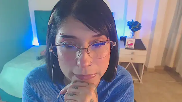 Snapshot of Cinthya-Gomez6 chatting on 19, 3, 2025 Cinthya-Gomez6 online show from 19, 3, 2025