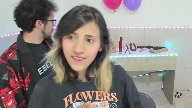 linnie  online show from 21, 9, 2025