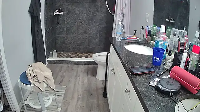 lou63ponce online show from 4, 3, 2026