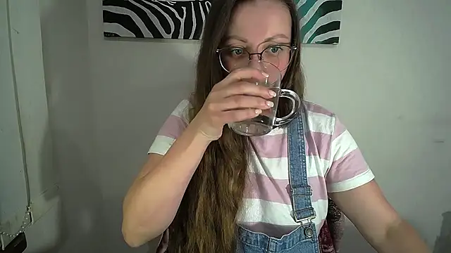  Annabelle Lee online show from 18, 6, 2026