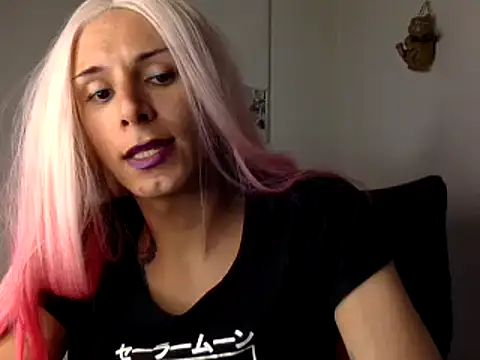 Snapshot of Thematrioshkaoficial24 chatting on 15, 12, 2024 Thematrioshkaoficial24 online show from 15, 12, 2024