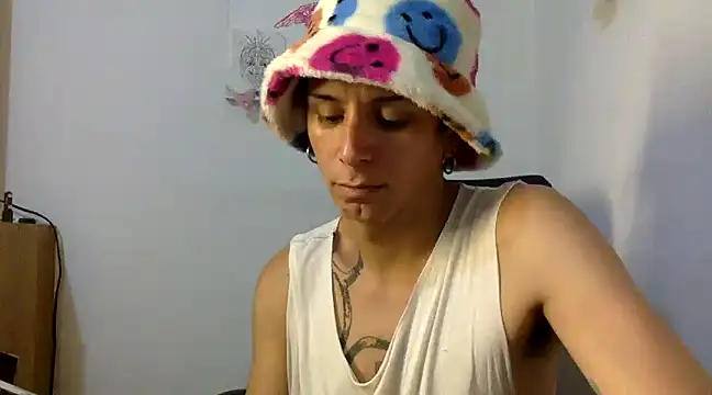 Snapshot of Thematrioshkaoficial24 chatting on 22, 12, 2024 Thematrioshkaoficial24 online show from 22, 12, 2024