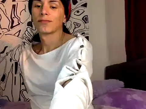 Snapshot of Thematrioshkaoficial24 chatting on 18, 3, 2025 Thematrioshkaoficial24 online show from 18, 3, 2025