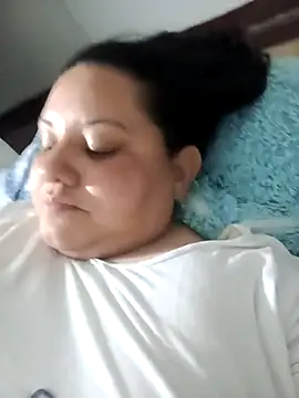 Snapshot of tetasgrandes_karol chatting on 16, 12, 2025 tetasgrandes karol online show from 16, 12, 2025