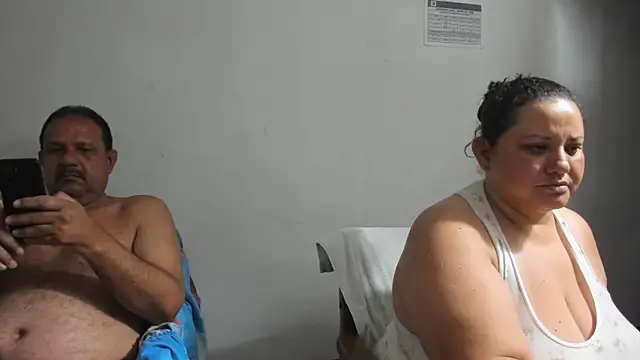 Snapshot of tetasgrandes_karol chatting on 1, 3, 2026 tetasgrandes karol online show from 1, 3, 2026