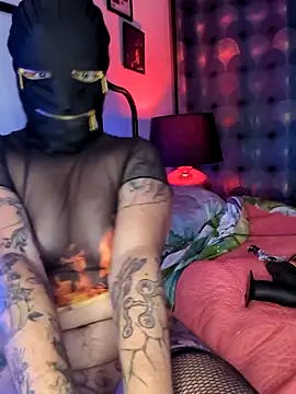 Snapshot of SaihtamX chatting on 2, 10, 2025 SaihtamX online show from 2, 10, 2025