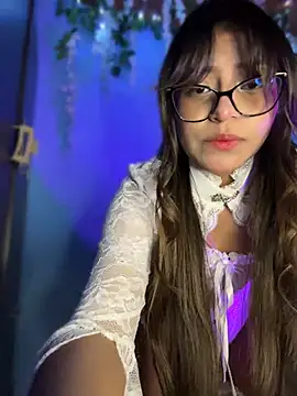 Lily candy X online show from 22, 4, 2026