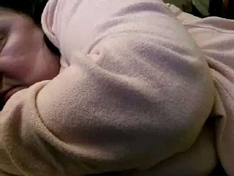 WHITEDAROSE online show from 10, 2, 2025