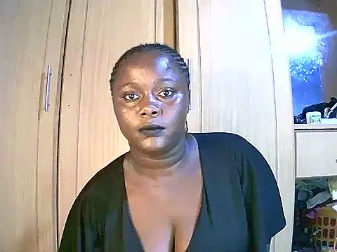 Snapshot of BootyMama22 chatting on 28, 12, 2024 BootyMama22 online show from 28, 12, 2024