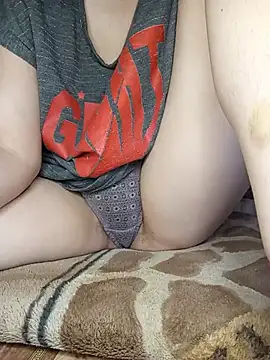 Holly Bette online show from 30, 6, 2026