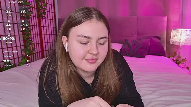 Mia  Peach online show from 22, 2, 2025