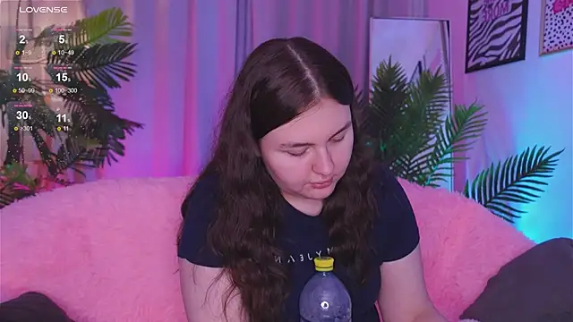 Mia  Peach online show from 10, 3, 2025