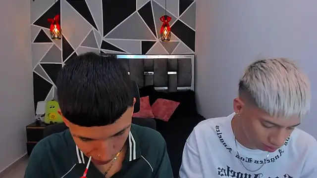 Juan Nd Steven online show from 11, 4, 2026