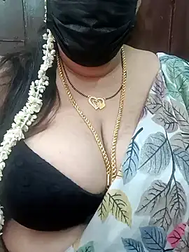 Snapshot of ashikaa_r chatting on 23, 1, 2025 ashikaa r online show from 23, 1, 2025