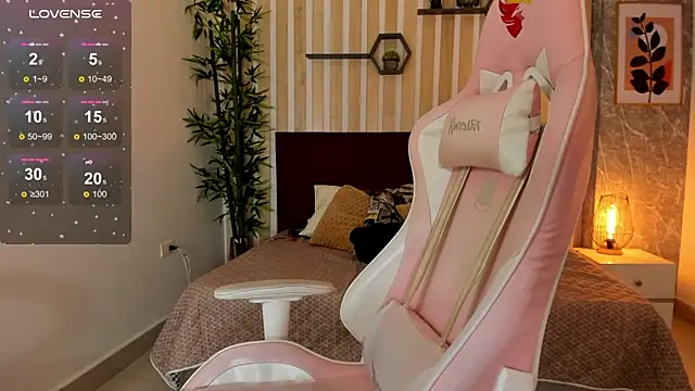 Snapshot of miah_connor chatting on 10, 2, 2025 miah connor online show from 10, 2, 2025