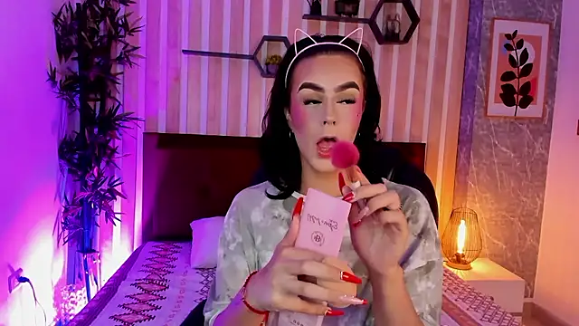 Snapshot of miah_connor chatting on 8, 1, 2026 miah connor online show from 8, 1, 2026