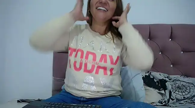 Snapshot of mirand_zackyx chatting on 31, 1, 2025 mirand zackyx online show from 31, 1, 2025