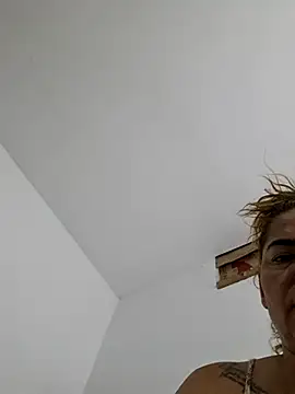 Snapshot of mirand_zackyx chatting on 14, 9, 2025 mirand zackyx online show from 14, 9, 2025