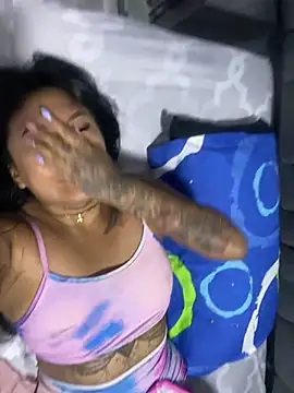 Snapshot of luisa16xxx chatting on 20, 12, 2024 luisa16xxx online show from 20, 12, 2024