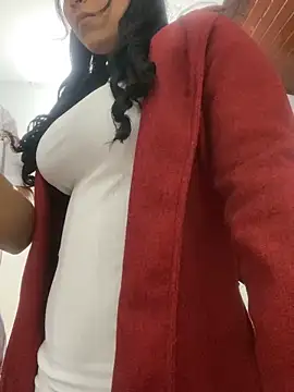 Snapshot of luisa16xxx chatting on 25, 12, 2024 luisa16xxx online show from 25, 12, 2024