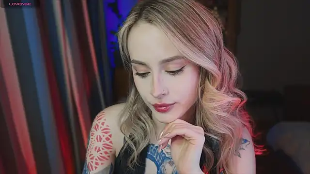 Snapshot of aviva_faith chatting on 28, 4, 2026 aviva faith online show from 28, 4, 2026
