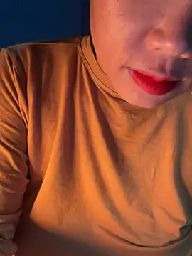 Laura8910 online show from 12, 12, 2024