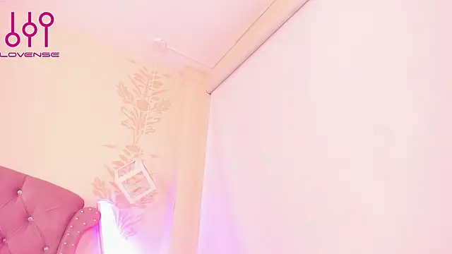 DaphneLloyd online show from 19, 9, 2025