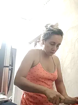 Snapshot of Isabel23zr chatting on 4, 1, 2025 Isabel23zr online show from 4, 1, 2025