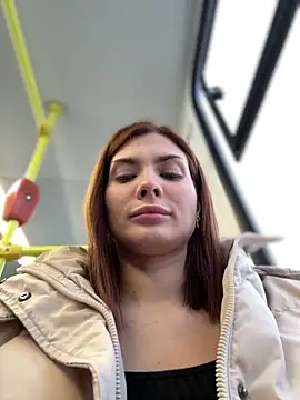 Snapshot of Accole chatting on 9, 2, 2025 Accole online show from 9, 2, 2025