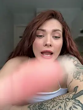 Snapshot of Accole chatting on 19, 2, 2025 Accole online show from 19, 2, 2025