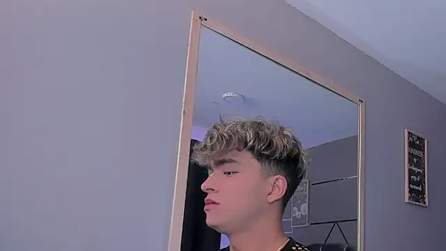 Snapshot of ANDRIUS_24 chatting on 25, 1, 2025 ANDRIUS 24 online show from 25, 1, 2025