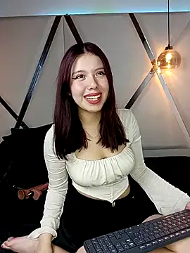 Snapshot of MarielQueenx chatting on 6, 12, 2024 MarielQueenx online show from 6, 12, 2024