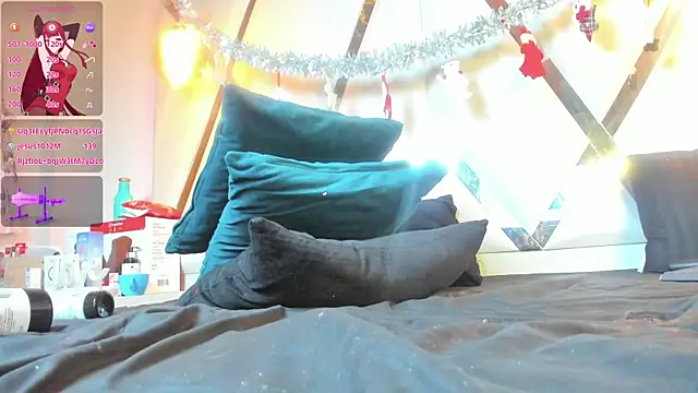 Snapshot of MarielQueenx chatting on 31, 12, 2024 MarielQueenx online show from 31, 12, 2024