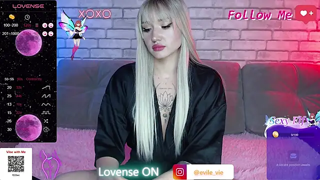 Snapshot of Eva_Evile chatting on 27, 12, 2024 Eva Evile online show from 27, 12, 2024