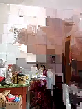 Snapshot of isaReyes chatting on 14, 10, 2025 isaReyes online show from 14, 10, 2025