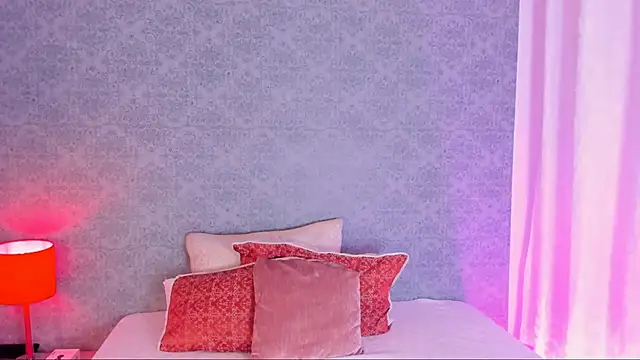 Snapshot of CatrinaRossi chatting on 16, 1, 2025 CatrinaRossi online show from 16, 1, 2025