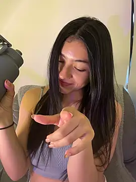 Liissa cute  online show from 8, 4, 2026