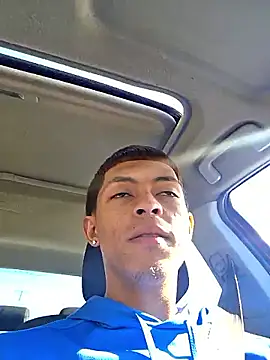 Snapshot of Yoko0381 chatting on 11, 11, 2025 Yoko0381 online show from 11, 11, 2025