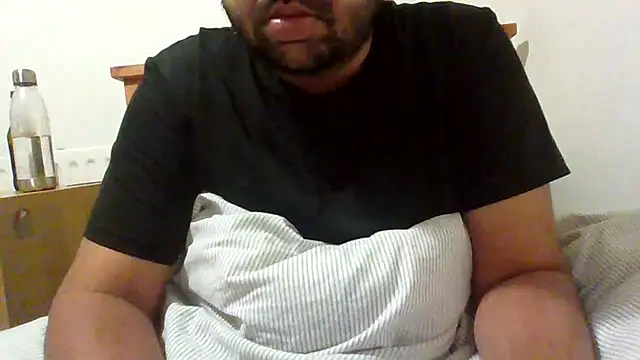 whoreboi98 online show from 11, 4, 2026