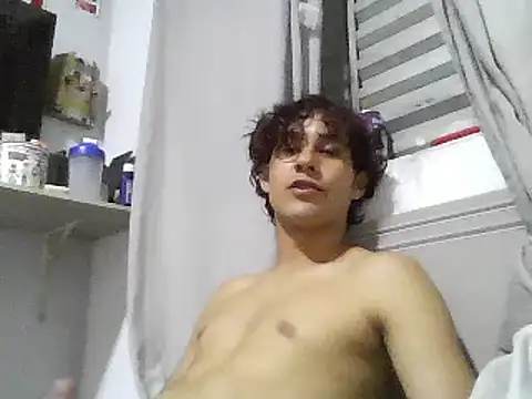 Snapshot of pedrodavid_ chatting on 28, 2, 2025 pedrodavid  online show from 28, 2, 2025