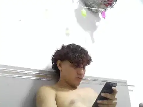 Snapshot of pedrodavid_ chatting on 20, 3, 2025 pedrodavid  online show from 20, 3, 2025