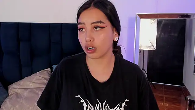 Snapshot of Viioletsky chatting on 18, 1, 2025 Viioletsky online show from 18, 1, 2025