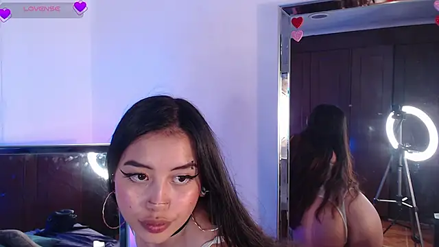 Snapshot of Viioletsky chatting on 7, 3, 2025 Viioletsky online show from 7, 3, 2025