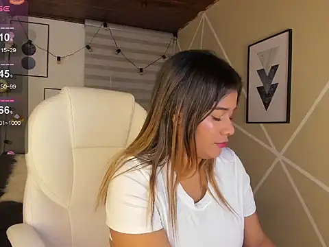 Enma  clark online show from 8, 11, 2025