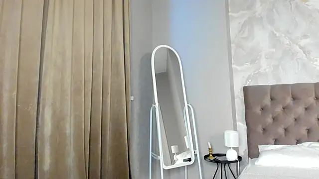 Vanessa Walters online show from 10, 4, 2026