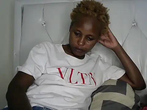 Candykitten online show from 3, 2, 2025