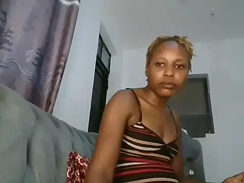 Candykitten online show from 15, 3, 2025