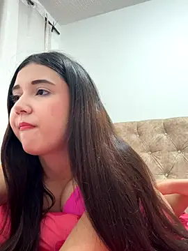 mia cooper 24 online show from 23, 11, 2025